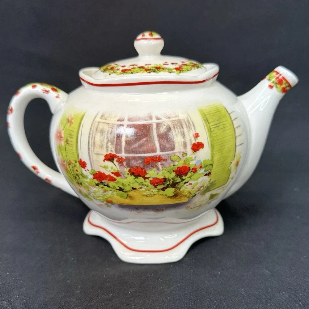 Brownlow Heritage China Teapot, 'Ginger's Window' by Judy Buswell, Vintage 2003‎